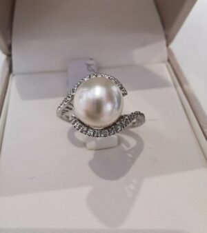 anello perla e brillanti