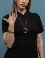 modella cuore
