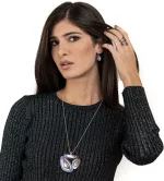 modella triangolo