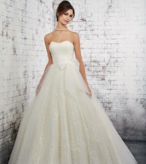 Abito da Sposa Modello Grazia - Collezione MGNY by Madeline Gardner
