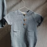 Pagliaccetto in filo azzurro