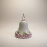 Campana porta fortuna in ceramica – Fiorellini in rilievo